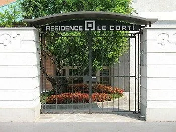 Ξενοδοχείο με διαμερίσματα Le Corti 2*