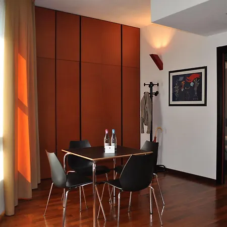 Hotel apartamentowy Le Corti Mediolan